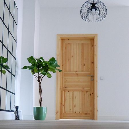 Amao-Brown I Exklusives City-Apartment I 85Qm I Privatparkplatz & Komfort I King-Size Bed Lahr  Exterior photo