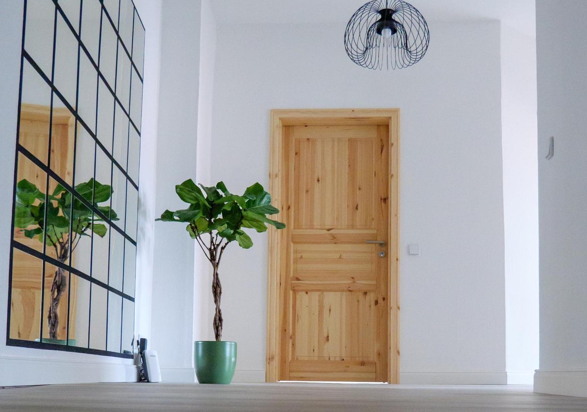 Amao-Brown I Exklusives City-Apartment I 85Qm I Privatparkplatz & Komfort I King-Size Bed Lahr  Exterior photo