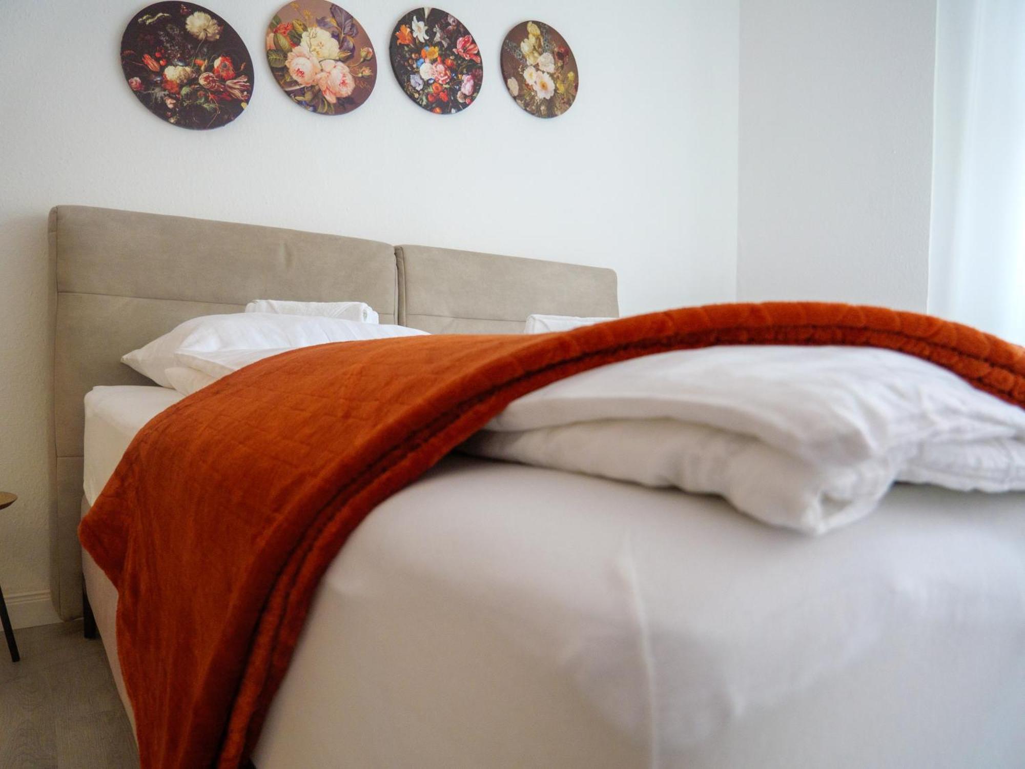 Amao-Brown I Exklusives City-Apartment I 85Qm I Privatparkplatz & Komfort I King-Size Bed Lahr  Exterior photo